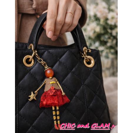 Porte-clés / bijou de sac poupée rouge & étoile dorée